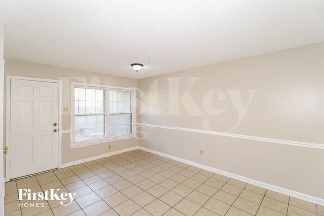 Building Photo - 145 Willow Bend Dr