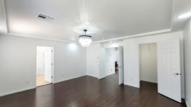 Building Photo - Lydian Ct  - 3 bedrooms , 2.5 bath, 1864 SQFT