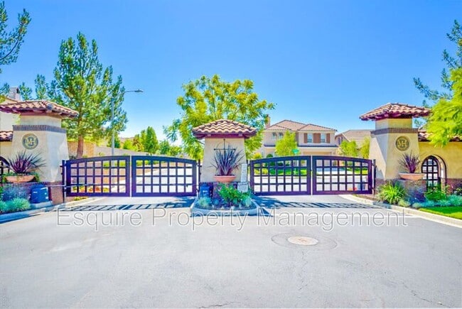 Building Photo - 13659 Swift Run St