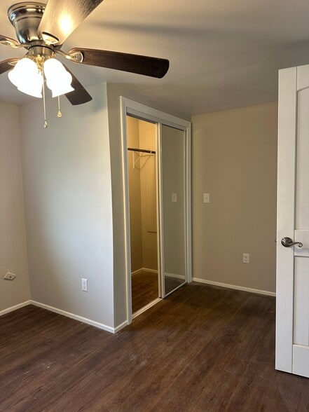 Building Photo - 617 Cassville Rd SE