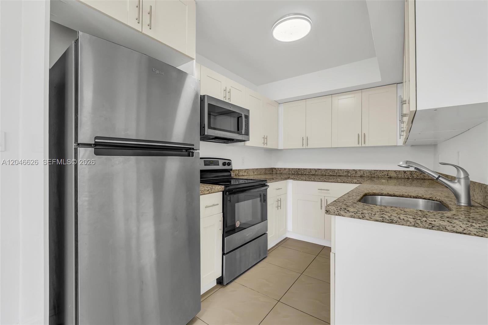 Building Photo - 15560 SW 104th Ter