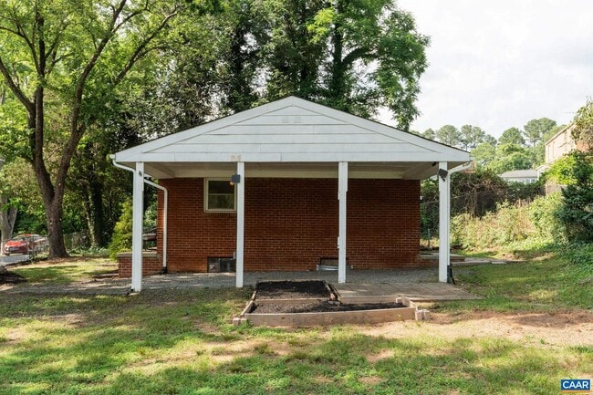 Building Photo - 122 Westerly Ave