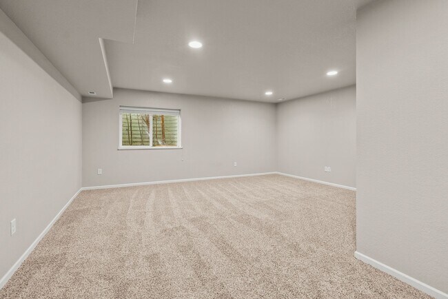 Building Photo - 5741 Summerland Drive