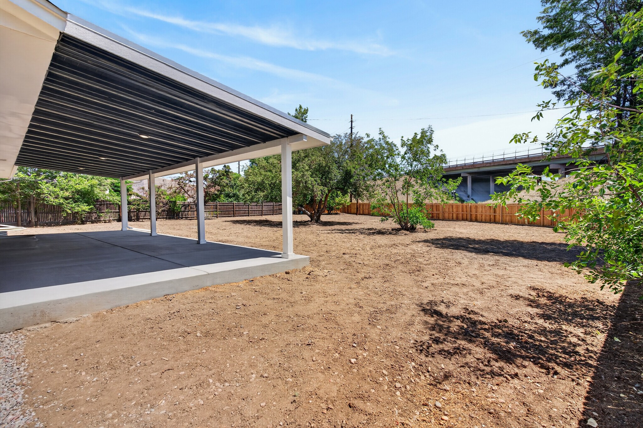 Building Photo - 8596 Sheridan Ct