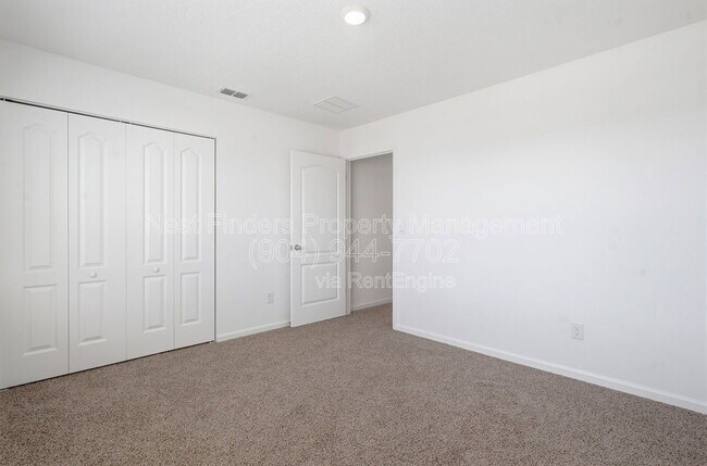 Building Photo - 190 Ardila Cir