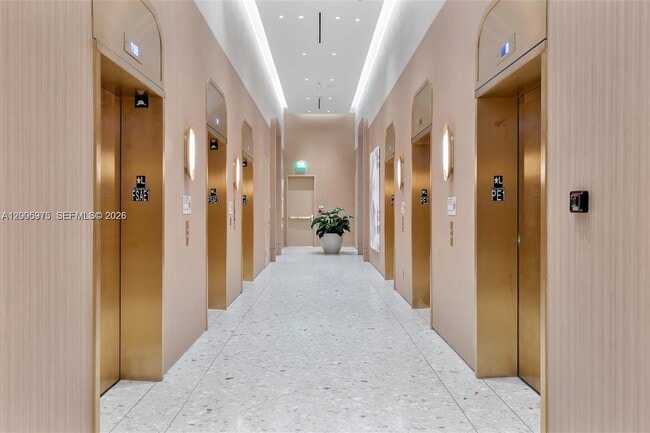 Building Photo - 77 SE 5th St