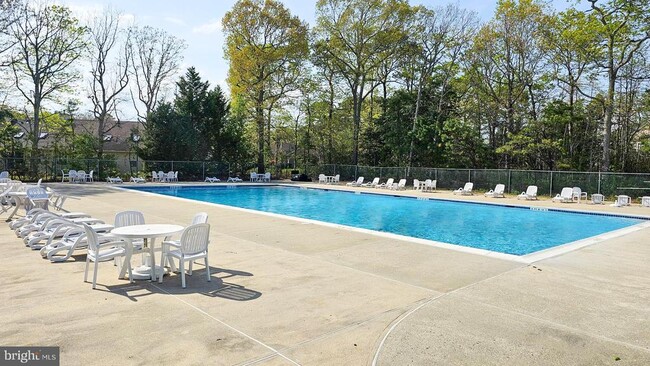Building Photo - 96 Westchester Dr