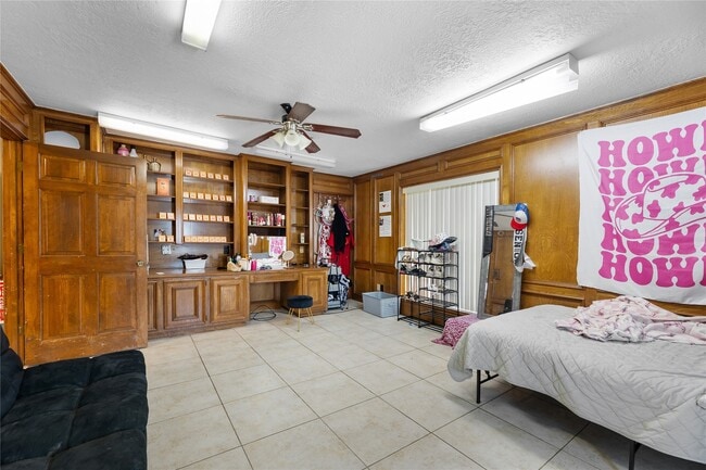 Building Photo - 22831 Fritz Ln