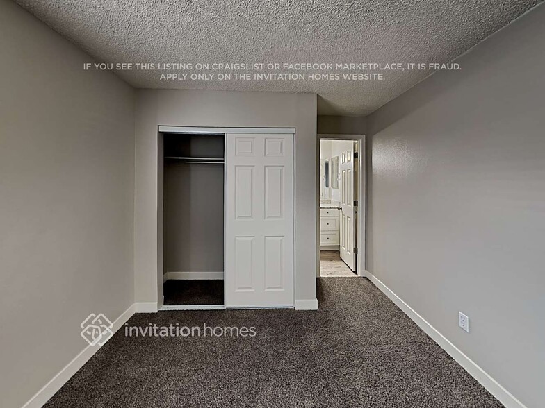 Building Photo - 10418 Strasburg Way
