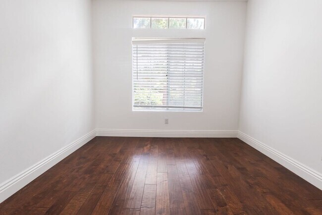 Building Photo - Spacious Laguna Niguel 3 Bed 2 Bath Condo Near Dana Point Harbor