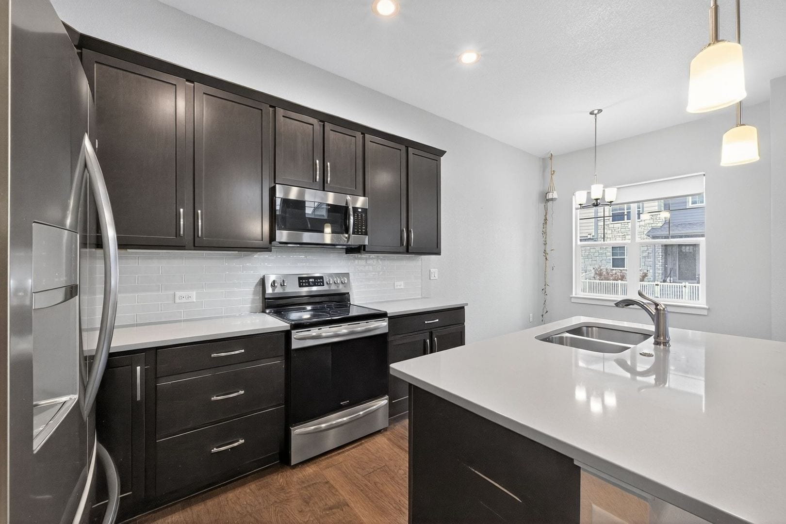 Building Photo - 8479 Cromwell Dr