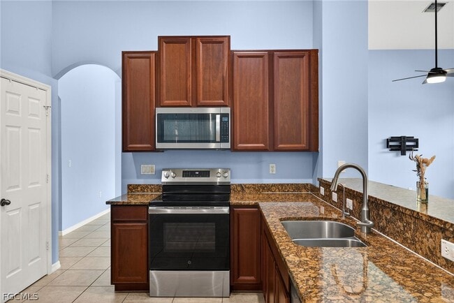 Building Photo - 8278 Sumner Ave