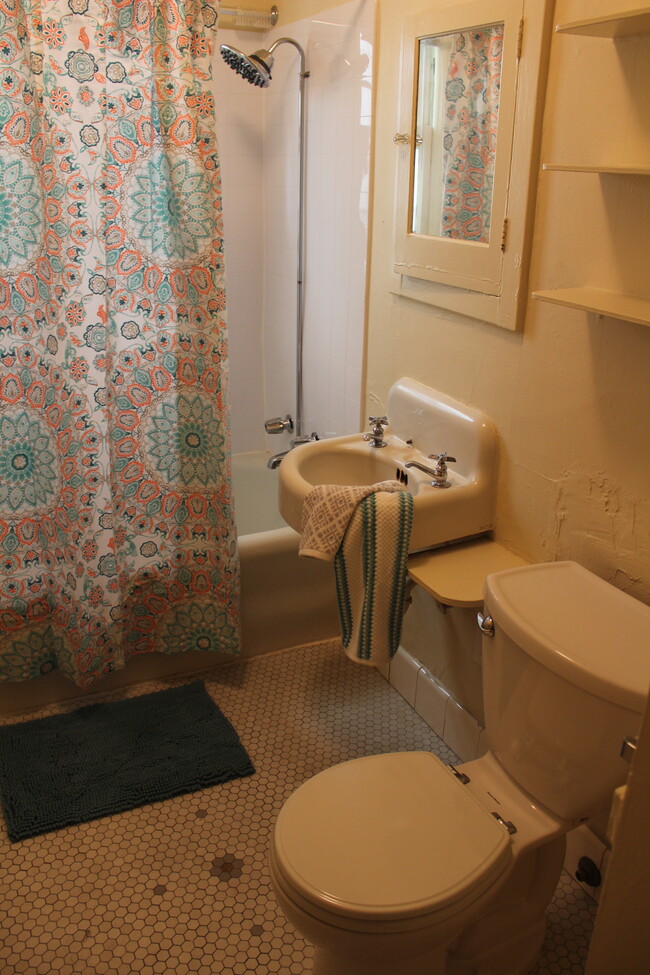 BATHROOM - Adelle Apartments