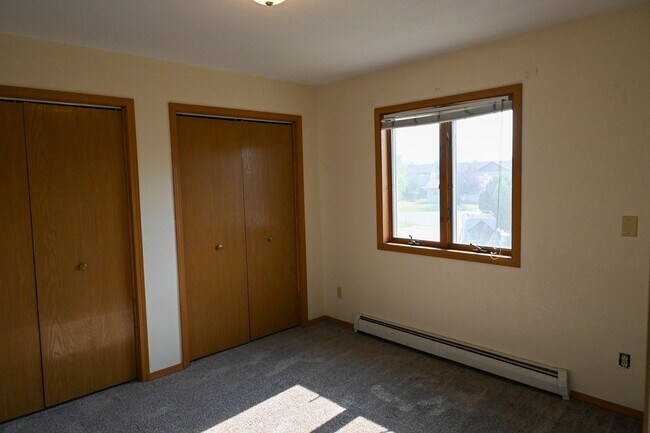 Building Photo - 916 Montana St