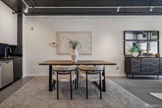 Building Photo - 855 Folsom St