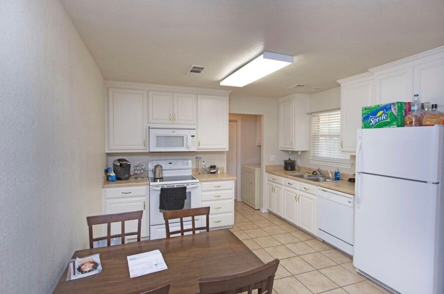 Kitchen and Utility Room - 505 9th Ave B