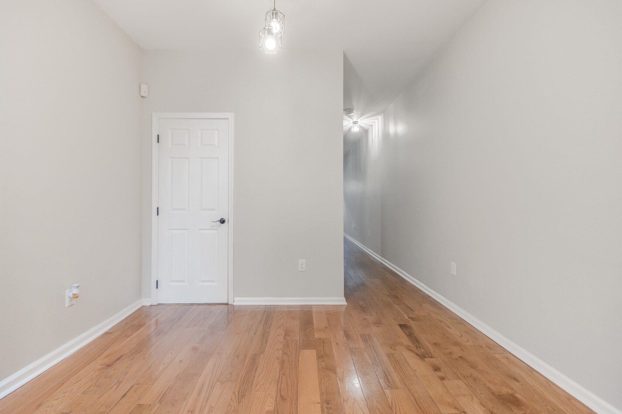 Building Photo - 1235 N Bond St