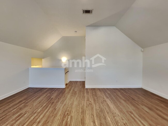 Building Photo - 929 Morning Rd