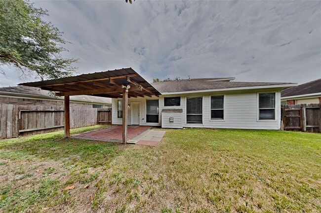 Building Photo - 2331 Trotter Dr
