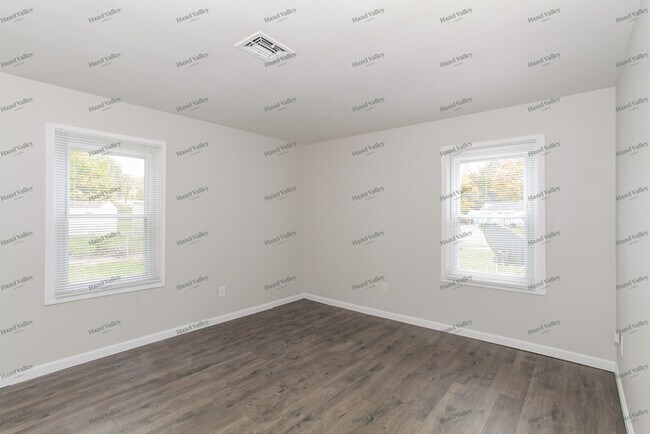 Building Photo - 9650 Marino Dr