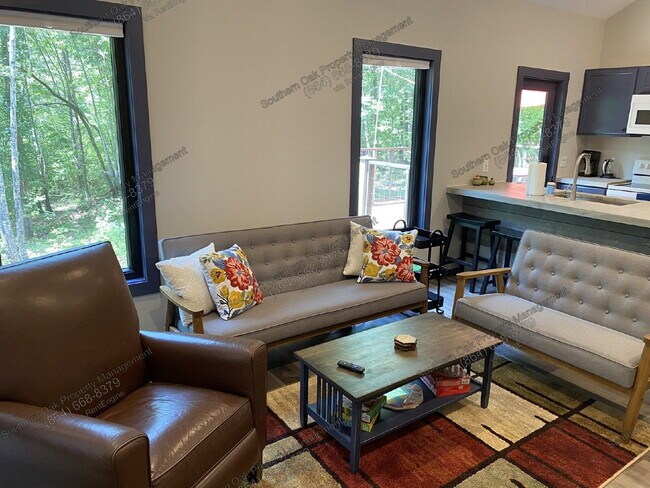 Building Photo - 540 Doe Run