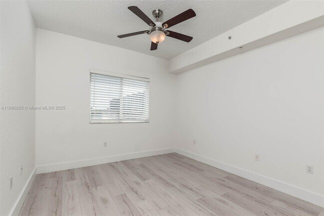 Building Photo - 6001 SW 70th St
