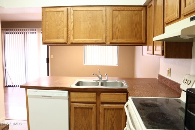 Building Photo - 4511 Buena Loma Way