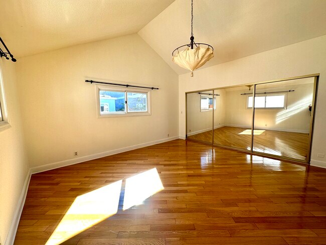 Building Photo - 1624 Havemeyer Ln