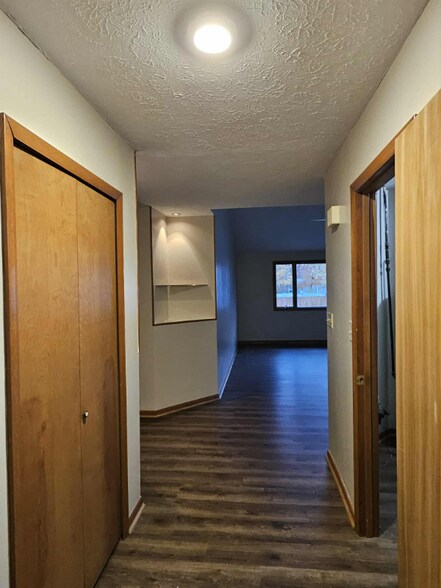 Building Photo - 468 Topaz Ln