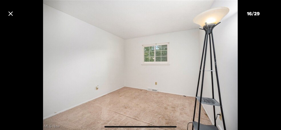 Building Photo - 6192 Jaycox Rd