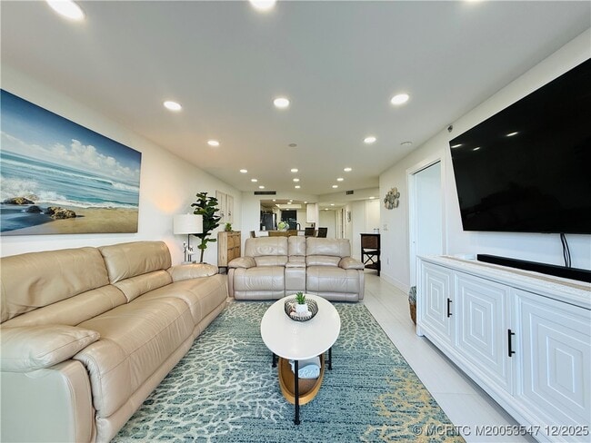 Building Photo - 8800 S Ocean Dr