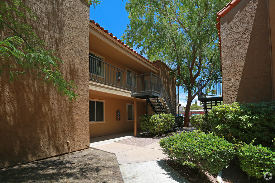 Building Photo - Bellevue Gardens Apartments