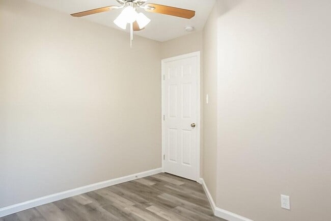 Building Photo - 10842 Riana Dr