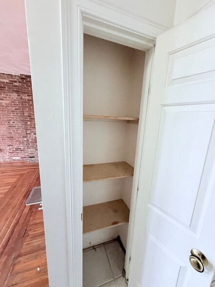 Building Photo - 173 Winnisimmet St