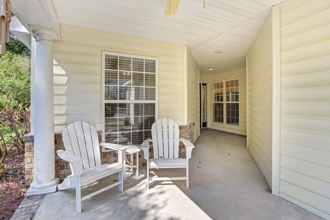 Building Photo - 3 Bed/2 Bath in Deep Water Community