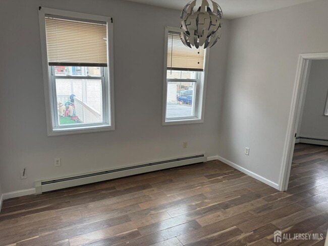 Building Photo - 214 Grant St