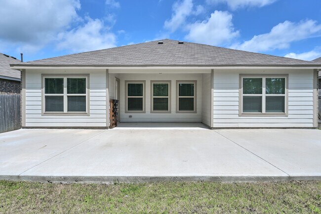 Building Photo - 8011 Dauntless Dr