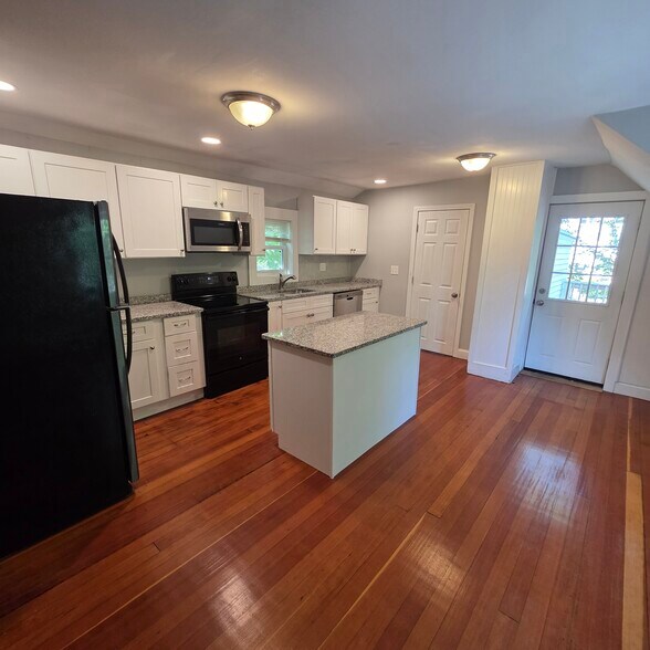Kitchen - 97 Pleasant St