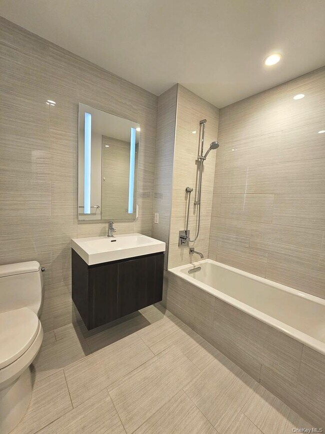 Building Photo - 131-03 40th Rd