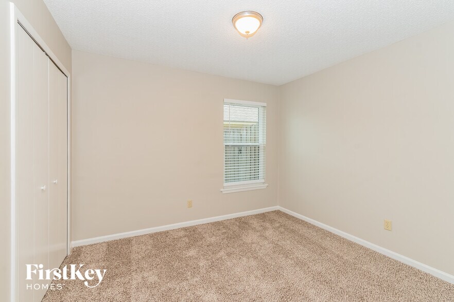 Building Photo - 8557 Granpaw Ct