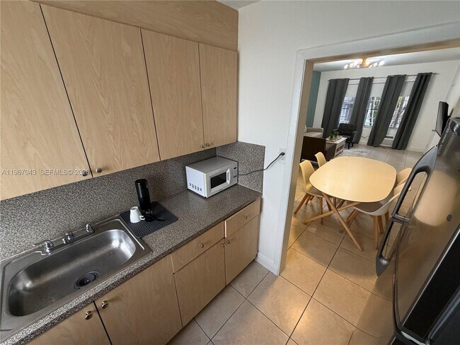 Building Photo - 301 86th St