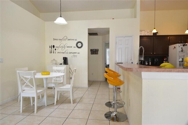 Building Photo - 4924 Hook Hollow Cir