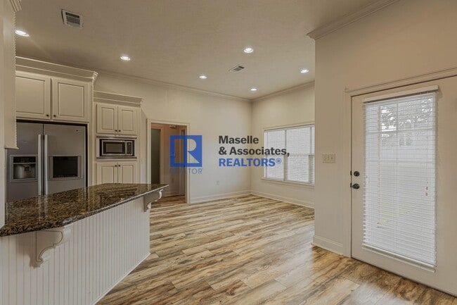 Building Photo - 3 Bed/2 Bath Home in Germantown School District