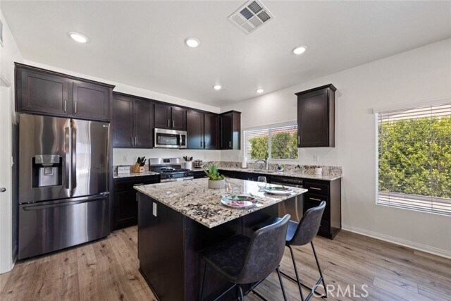 Building Photo - 65161 Rolling Hills Dr