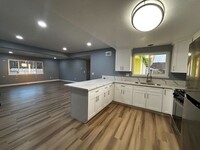 Building Photo - Beautifully Remodeled 3-Bedroom Home in Hi...