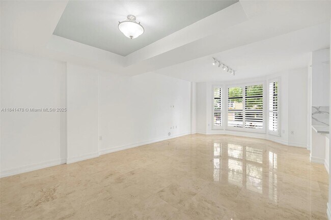 Building Photo - 1650 Galiano St
