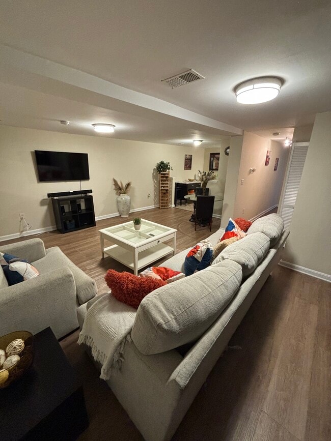 Building Photo - 2408 N Capitol St NW