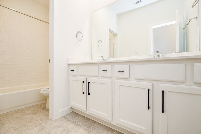 Building Photo - 6562 Scarlet Pond Ln