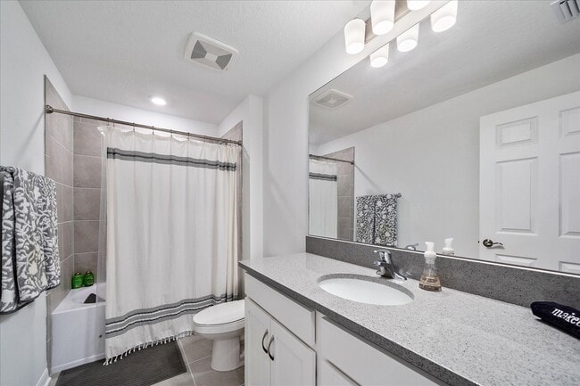 Building Photo - 1712 Cleat Ln