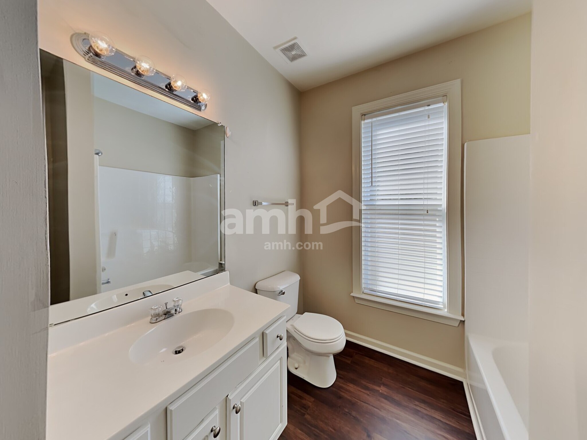 Building Photo - 235 Grand Isle Ct